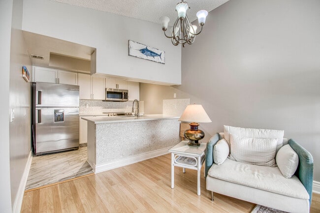 Building Photo - 619 Waterside Dr