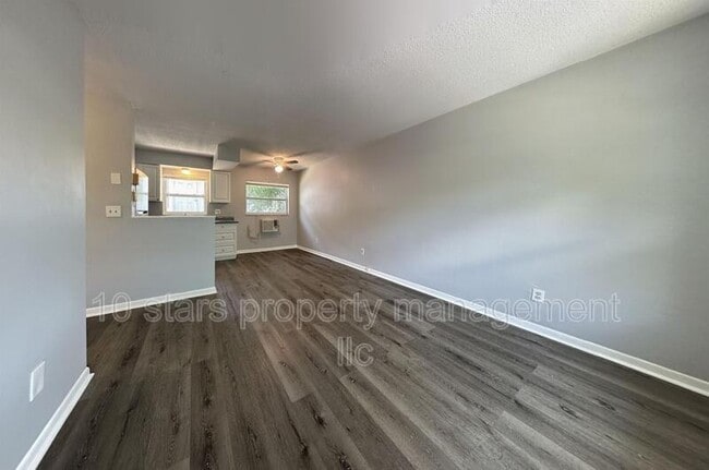 Building Photo - 1265 Pierce St