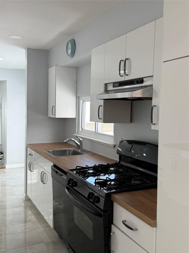 Building Photo - 7 Ramsey Rd