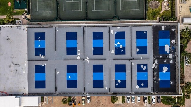 Building Photo - 2687 N Ocean Blvd