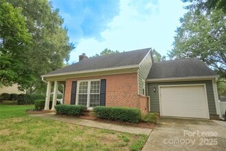 Building Photo - 2434 Dryden Ln