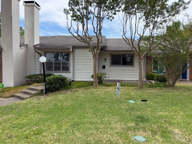 Building Photo - 13610 Brookgreen Dr