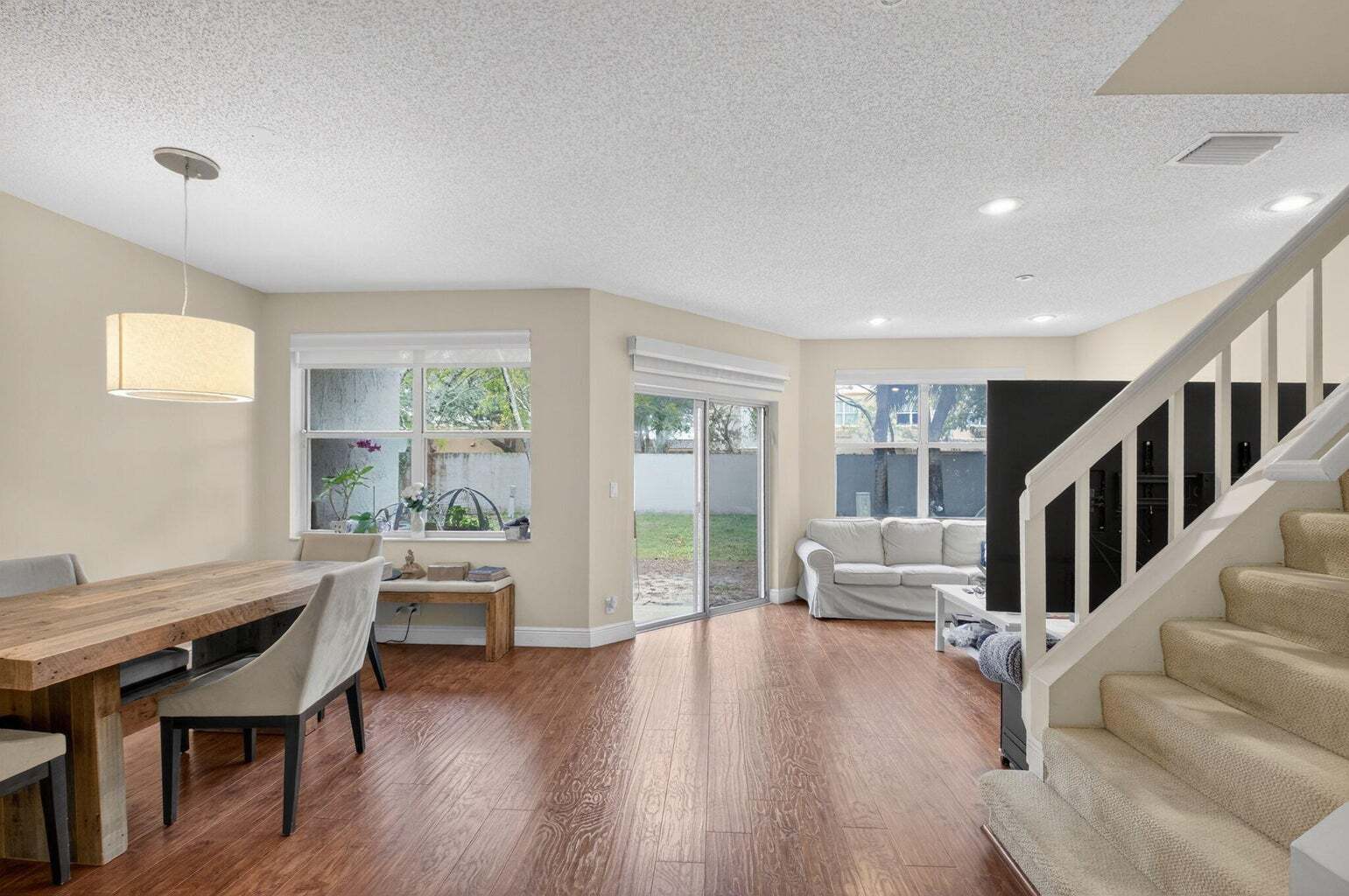 Building Photo - 20951 Via Alamanda