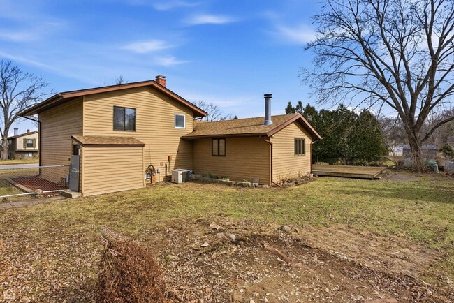 Building Photo - 409 Kensington Dr