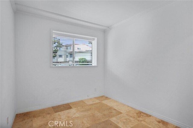 Building Photo - 28100 Ridgefern Ct