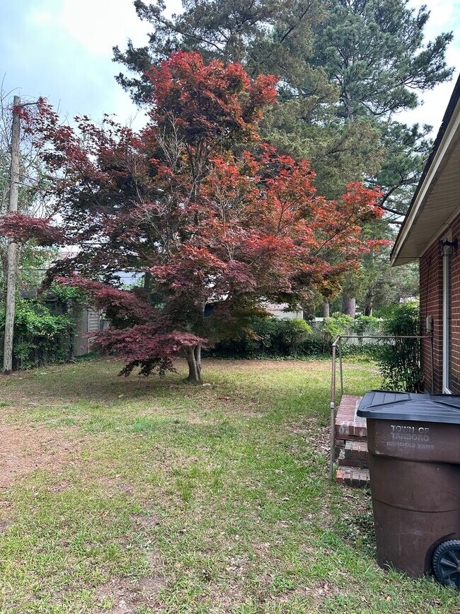 Building Photo - RENTAL HOME 3BD/1.5BTH