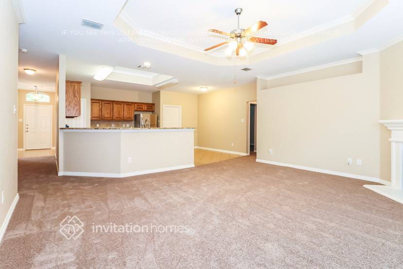 Building Photo - 2218 Summer Brook Dr