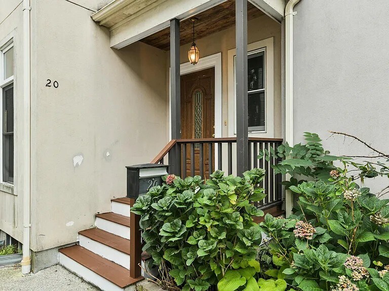 Front Porch - 20 Keefe Ave