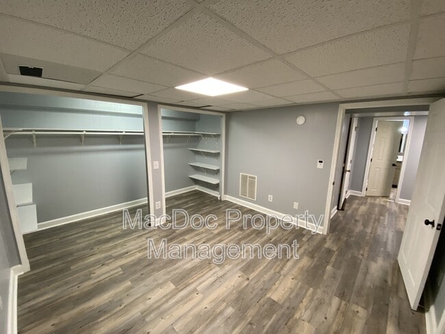 Building Photo - 219 Butternut Dr