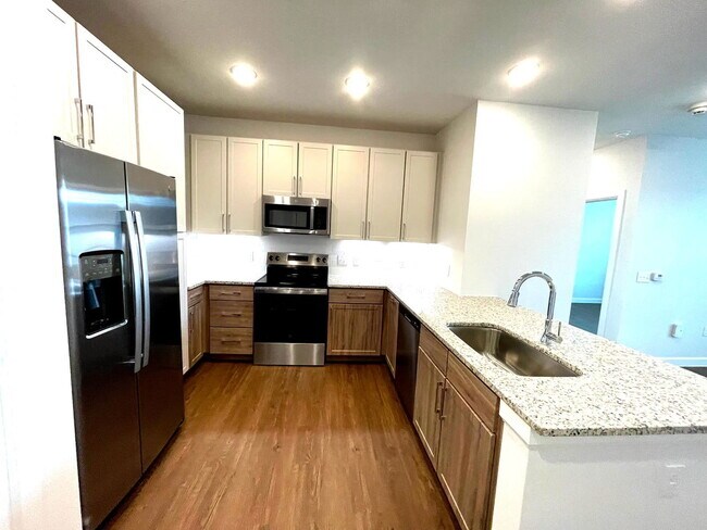 Building Photo - 2300 N Friendship Rd