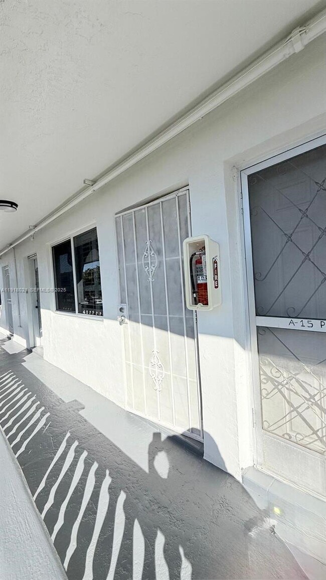 Building Photo - 20337 NE 2nd Ave