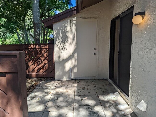 Building Photo - 4023 Bluff Oak Ct