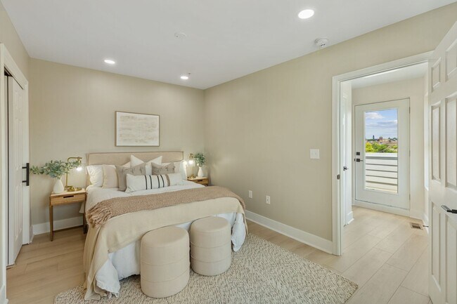 Building Photo - STUNNING 4 Level Fells Point Rowhome! WITH...