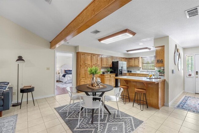 Building Photo - 27 Deer Ridge Rd