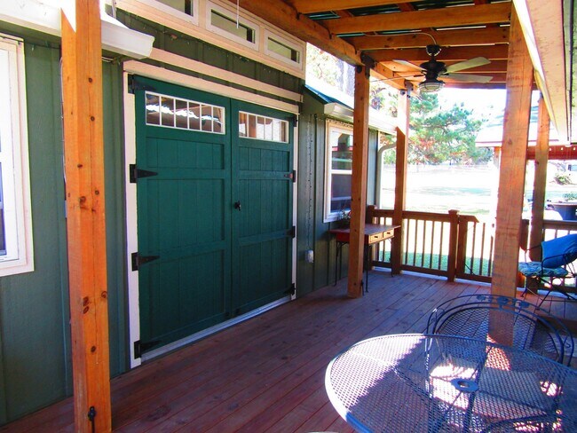 Building Photo - 31 Hunters Creek Dr