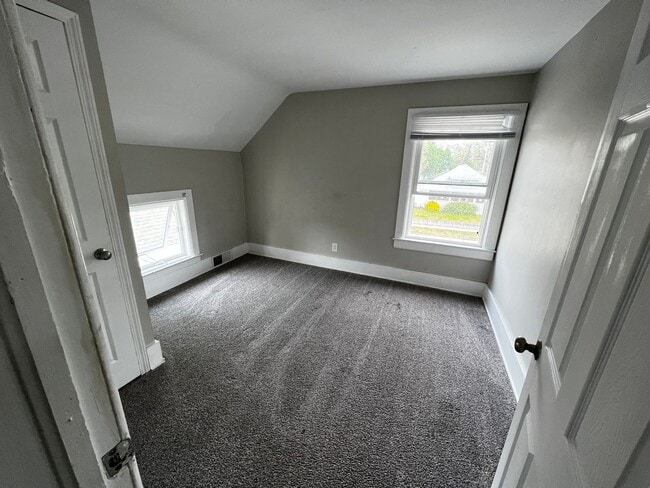 Building Photo - Recently Remodeled 4-Bedroom, 1.5-Bathroom...