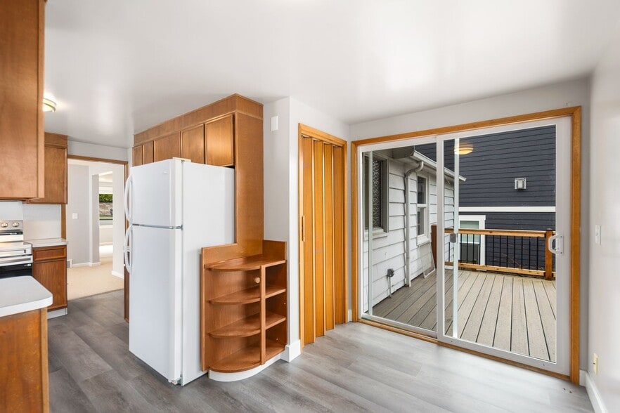 Building Photo - 4731 49th Ave NE