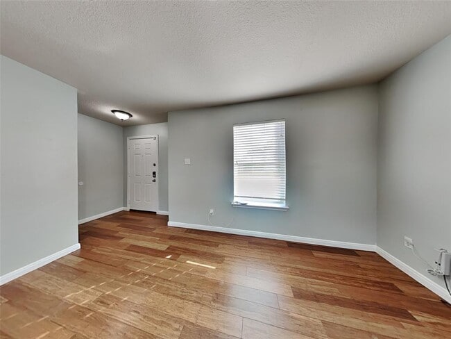 Building Photo - 5003 Hauna Ln