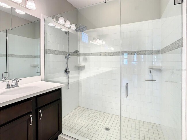 Building Photo - 14912 Caravan Ave