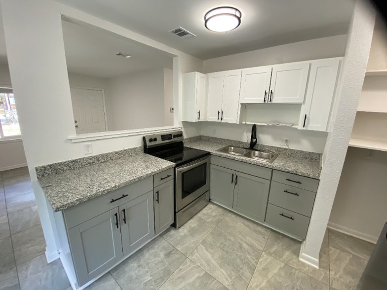 Building Photo - 6367 Metz Rd