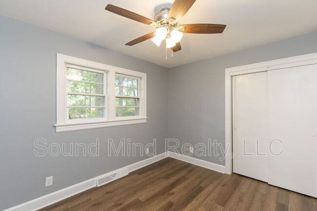 Building Photo - 1311 Dogwood Ln NW