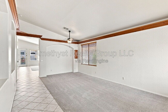 Building Photo - 7027 W Potter Dr