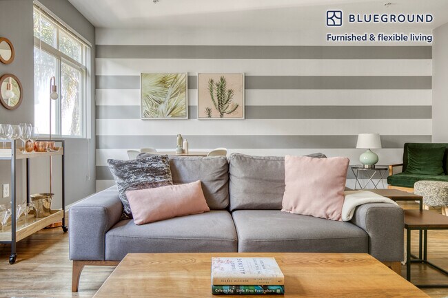 Building Photo - 8601 Lincoln Blvd