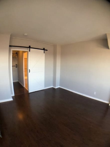 Building Photo - 285 Aycrigg Ave