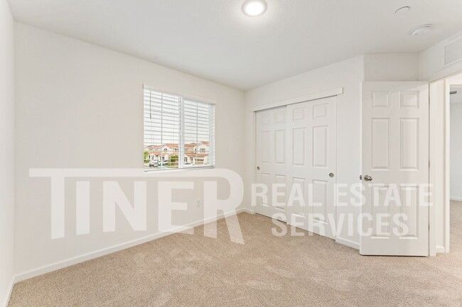 Building Photo - 5032 Cloudburst Wy