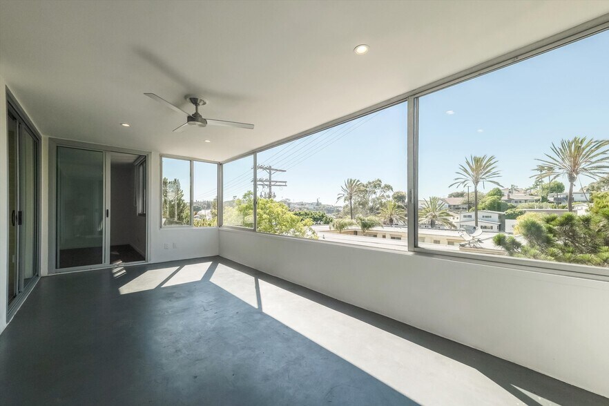 Building Photo - 8701 Delgany Ave