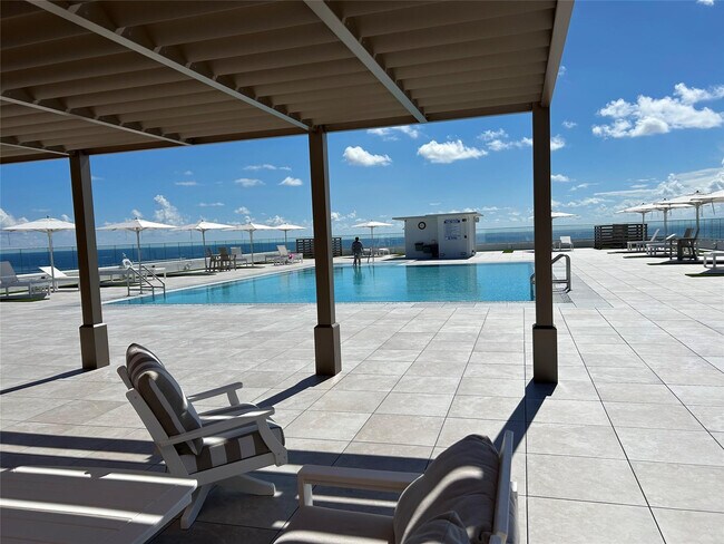 Building Photo - 4020 Galt Ocean Dr