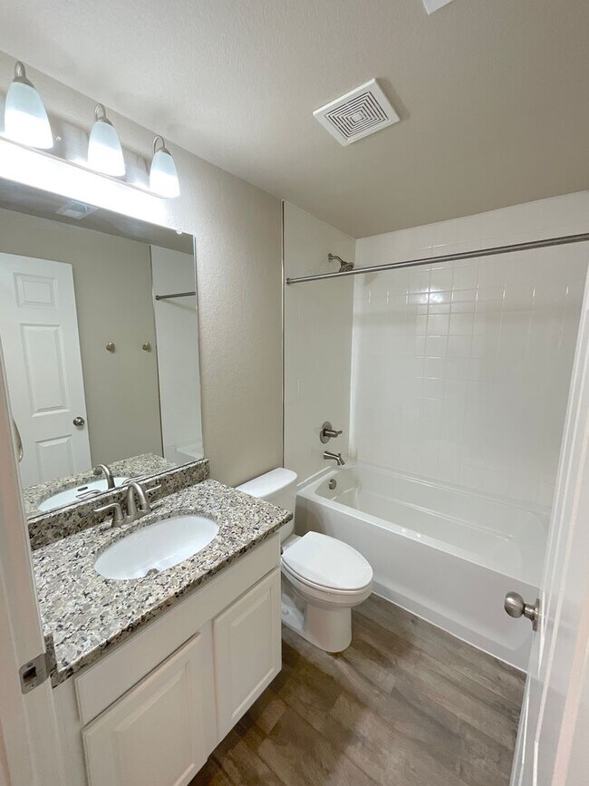 Building Photo - 6706 Golden Briar Ln