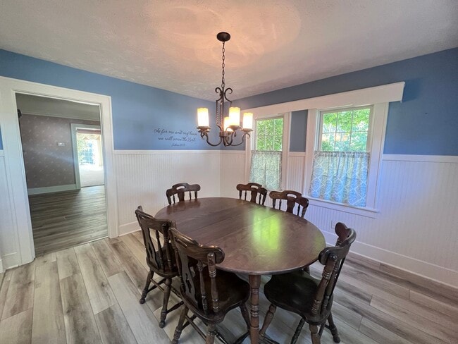 Building Photo - Spacious Four Bedroom Home in Byron Center!