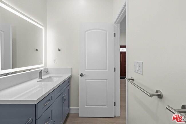 Building Photo - 2445 Harwood St