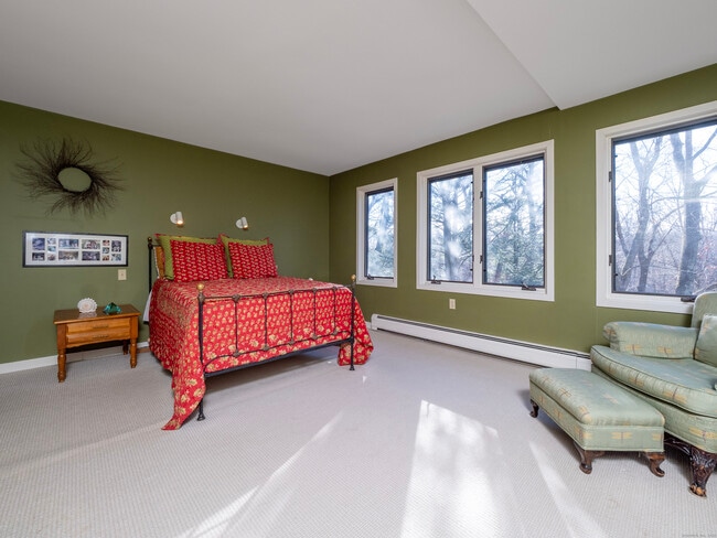 Building Photo - 21 Pent Rd