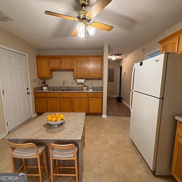 Building Photo - 1207 Edna Pl