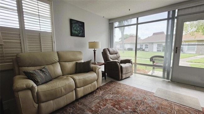 Building Photo - 4373 Tahitian Gardens Cir