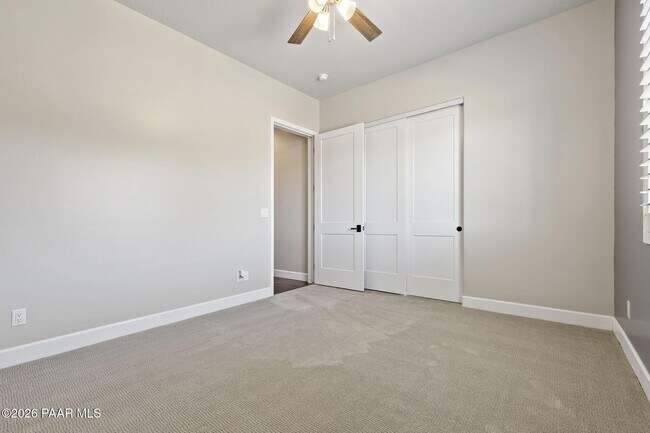 Building Photo - 1476 Sierry Peaks Dr