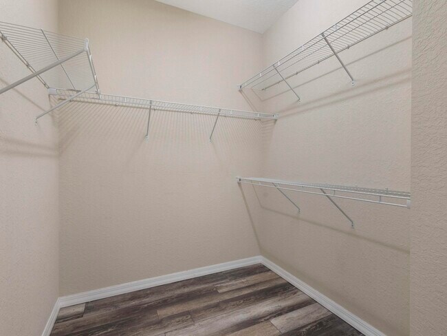 Building Photo - 2366 Byron St