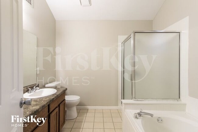 Building Photo - 1547 Doe Ln