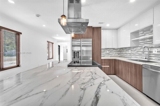 Building Photo - 17911 NW 82nd Ave