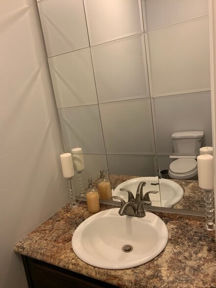 Half bath (downstairs) - 405 Scarlet Cove