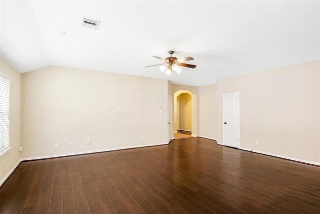 Building Photo - 21827 Mount Hunt Dr