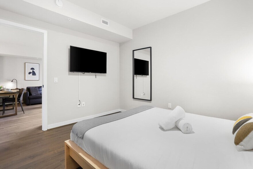 Building Photo - 1122 N Hudson St