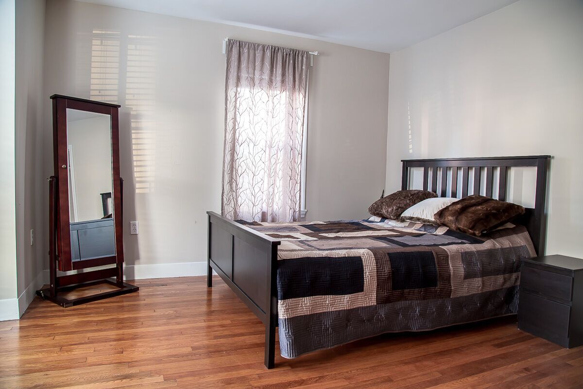 Building Photo - 14 Union St