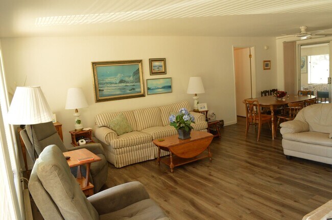 Building Photo - Fully Furnished Short Term Rental