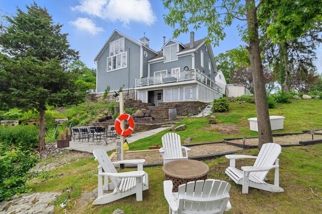 Building Photo - 1 Deer Island St