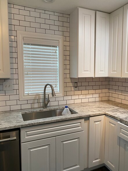 Building Photo - 4217 Donnelly Ave