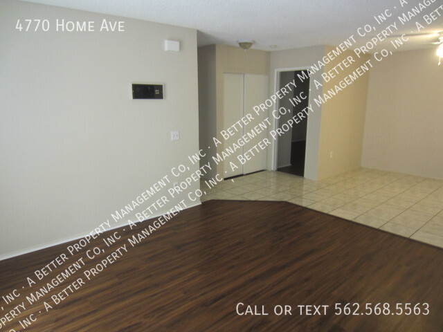 Building Photo - Gated Upper 2 Bedroom Available - Home Gar...