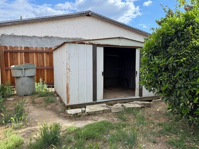 Building Photo - 248 Exie Ln